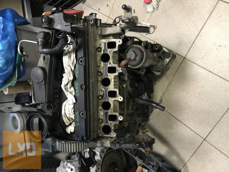 VW PASSAT CC 2,0 CR CBAB / fűzött blokk hengerfejjel apróhirdetés