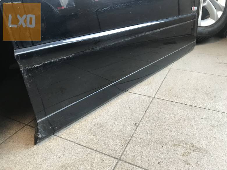 AUDI A4 B7 / jobb első ajtó apróhirdetés