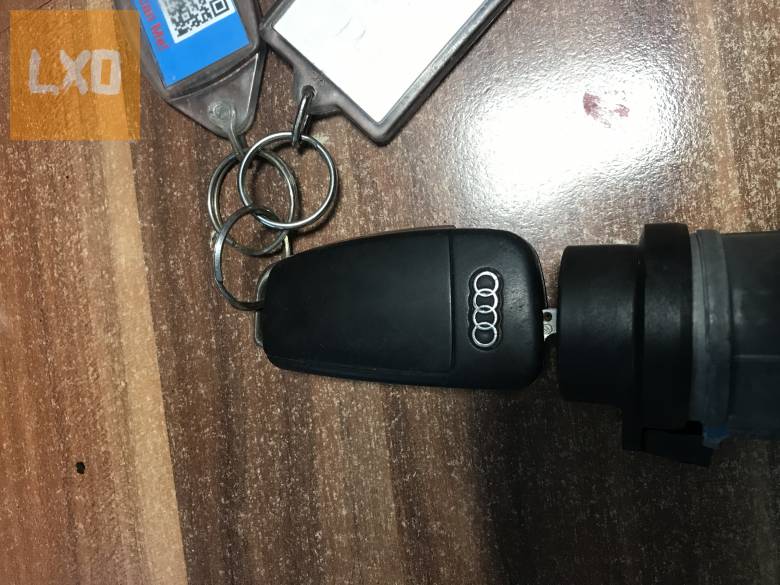 AUDI A4 B7  / gyújtáskapcsoló kulccsal 4B0 905 851 N apróhirdetés