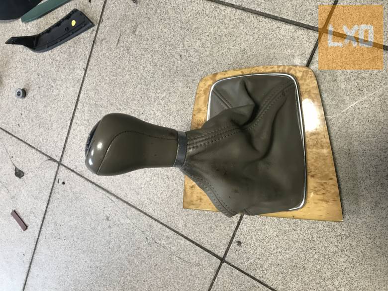 AUDI A4 B7  / váltószoknya + keret apróhirdetés