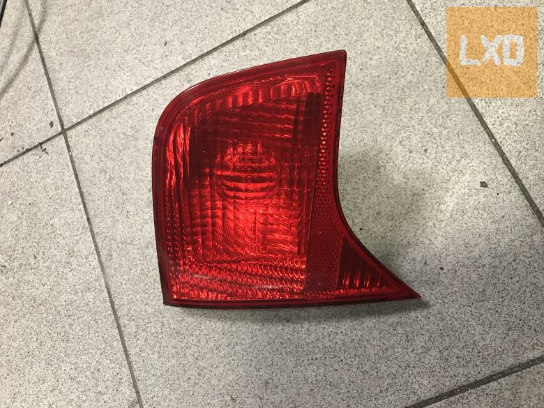 AUDI A4 B7  Sedan /  bal hátsó belső lámpa apróhirdetés