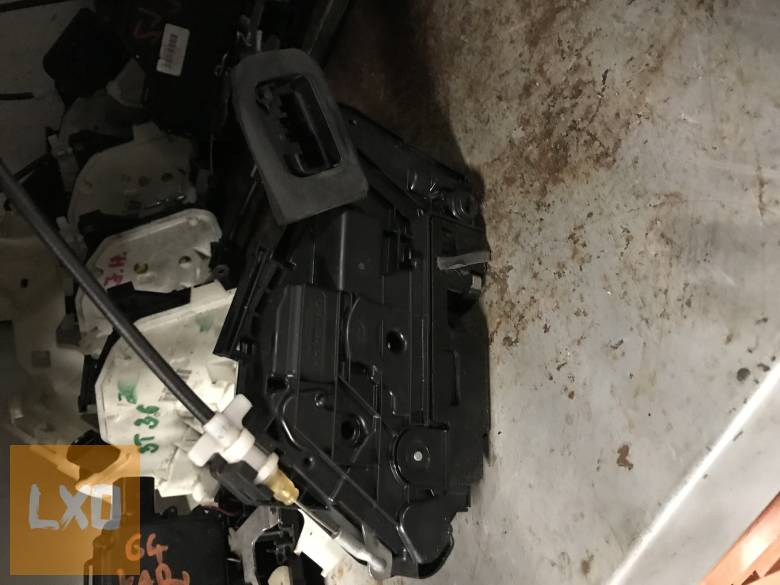 SKODA OCTAVIA III  // jobb hátsó zár 5E0 839 016 A apróhirdetés