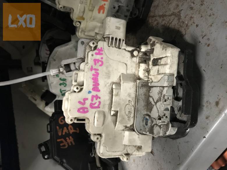 AUDI A4 B7 AVANT  / jobb hátsó zár 8E0 839 016 AA apróhirdetés