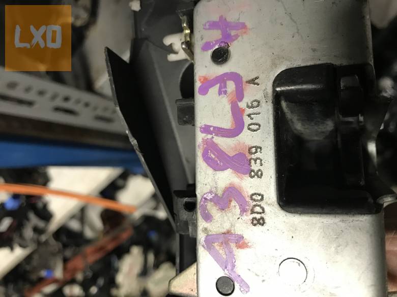 AUDI A3 8L  / jobb hátsó zár 8D0 839 016 A apróhirdetés