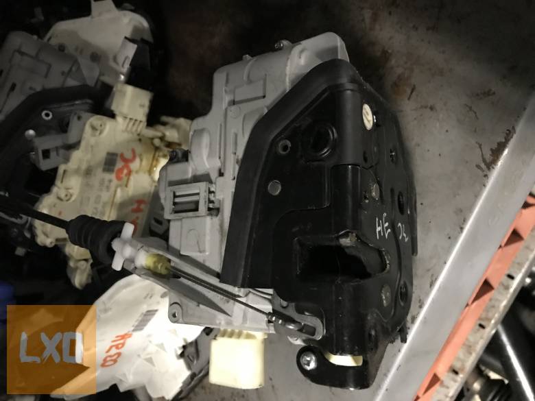 VW PASSAT B6 // jobb hátsó zár 3C4 839 016 A apróhirdetés