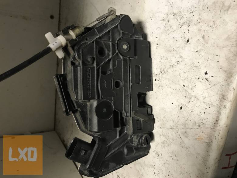 VW PASSAT CC / bal hátsó zár 5N0 839 015 A apróhirdetés