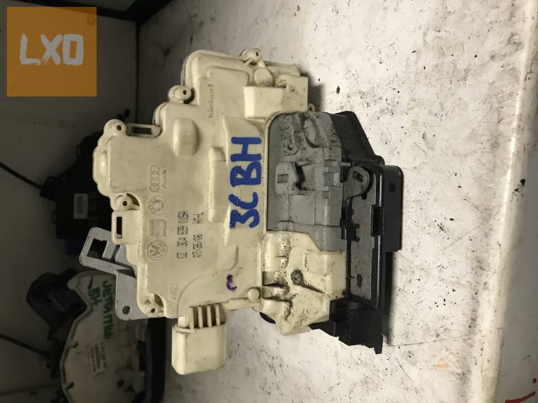 VW PASSAT B6 / bal hátsó zár 3C4 839 015 A apróhirdetés