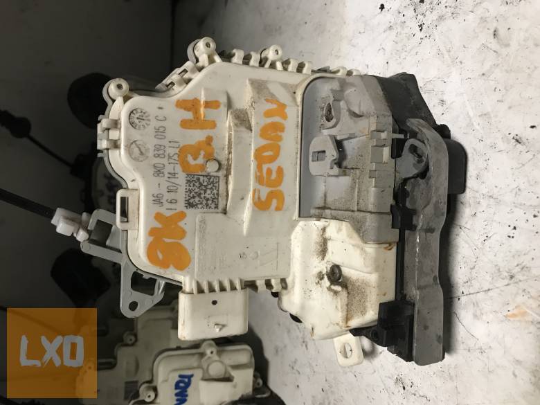 AUDI A4 B8 SEDAN  / bal hátsó zár 8K0 839 015 C apróhirdetés