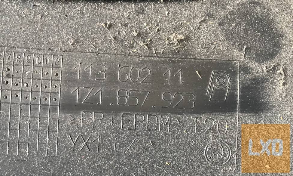 SKODA OCTAVIA II / kormány alatti burkolat 1Z1 857 923 apróhirdetés