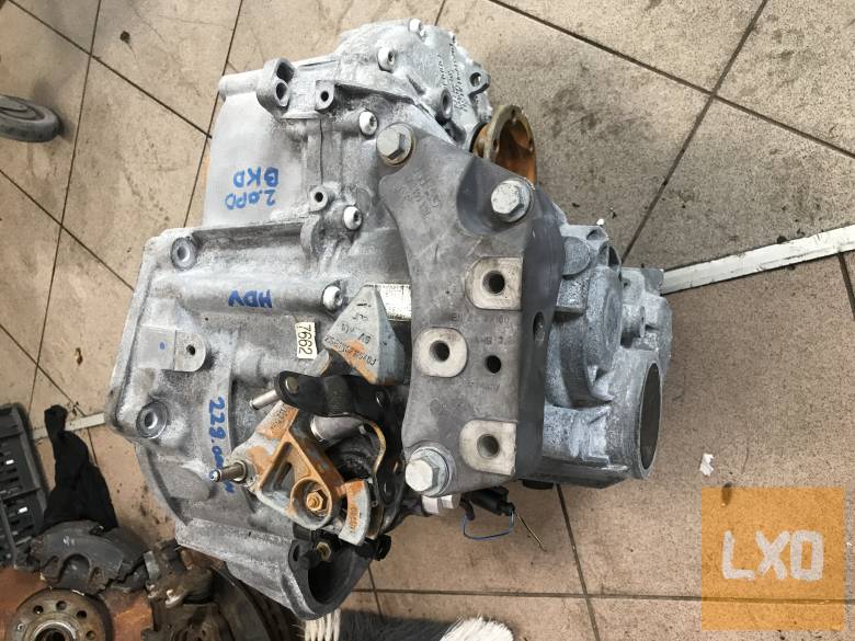 VW GOLF V 2,0 PD BKD / HDV váltó ( kézi 6) apróhirdetés