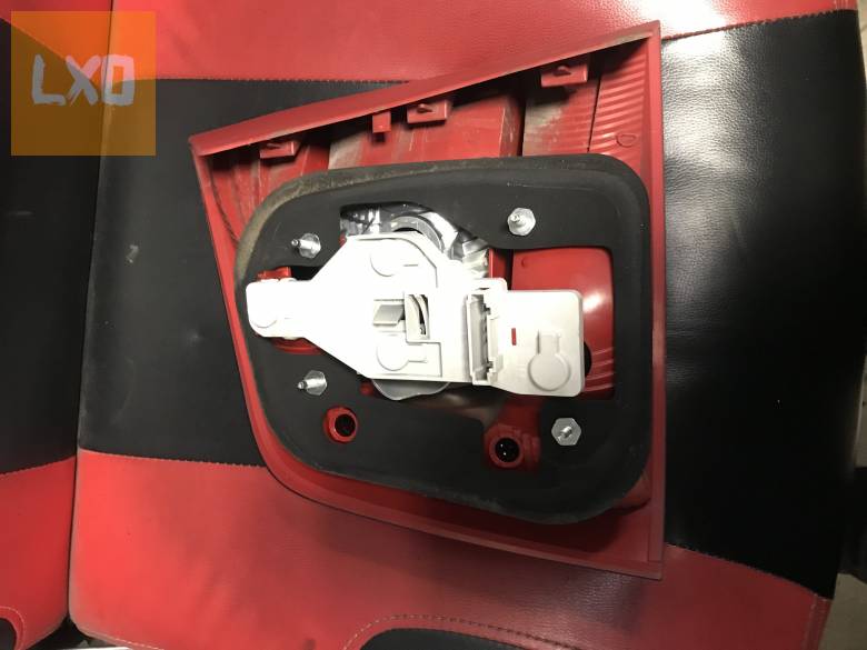 SKODA OCTAVIA II Kombi / jobb hátsó lámpa 1Z9 945 096 apróhirdetés