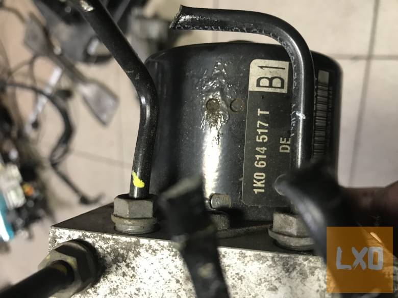 VW GOLF V 2,0 PD BKD / ABS kocka 1K0 907 379 AA apróhirdetés