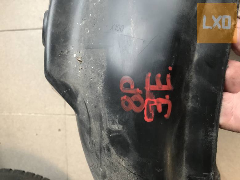 AUDI A3 8P - jobb első dobbetét 8P0 821 172 E apróhirdetés