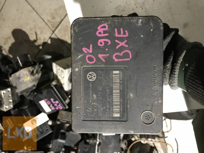 SKODA OCTAVIA II 1,9 PD BXE - bal féltengely 1K0 907 379 AC apróhirdetés