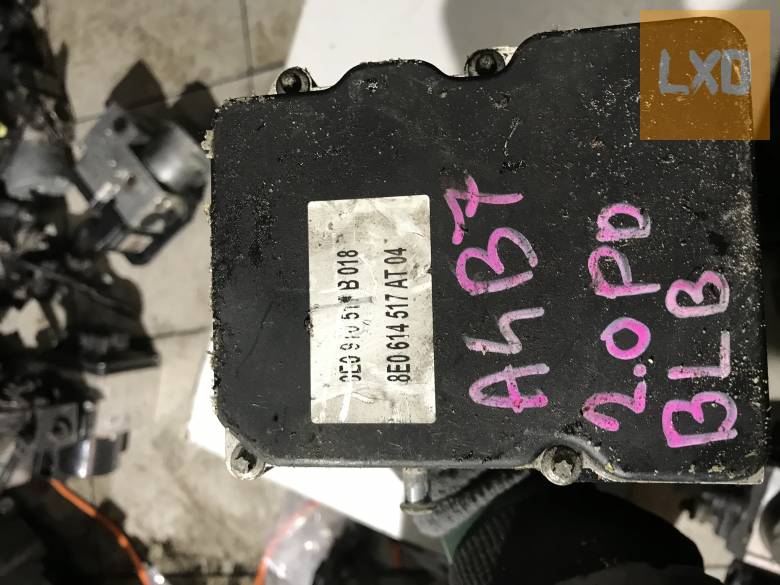 AUDI A4 B7 2,0 PD  - ABS kocka 8E0 910 517 B apróhirdetés