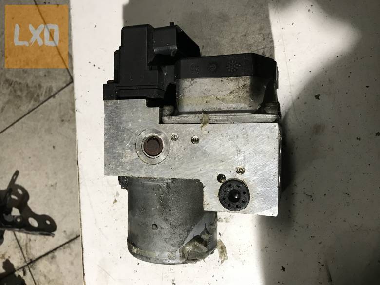 VW PASSAT B5.5 1,9 PD  - ABS kocka 3B0 614 111 apróhirdetés