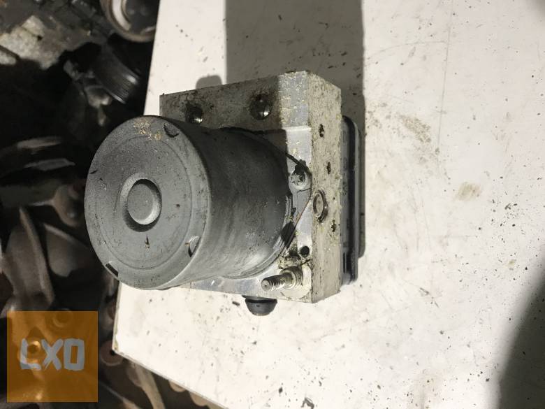 AUDI A4 B7  - ABS kocka  8E0 910 517 apróhirdetés