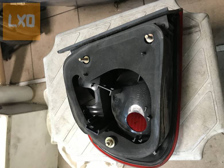 SEAT TOLEDO 1M - jobb hátsó külső lámpa apróhirdetés