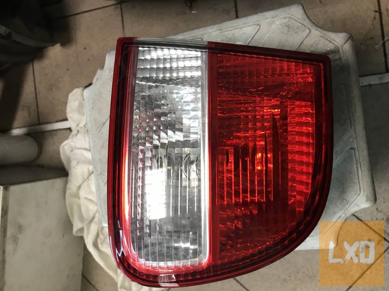 SEAT LEON 1M - jobb hátsó belső lámpa apróhirdetés