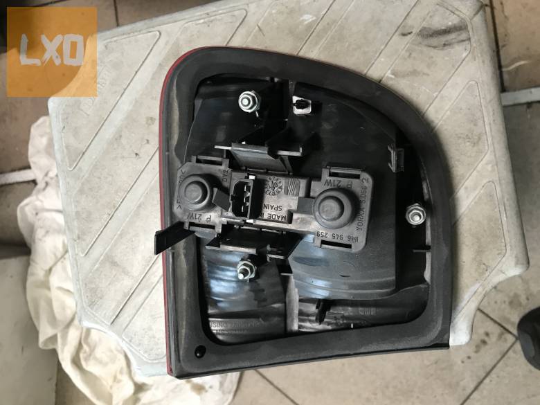 SEAT LEON 1M - jobb hátsó belső lámpa apróhirdetés