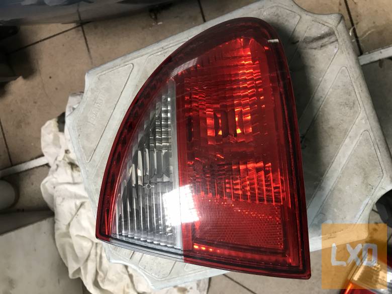 SEAT LEON 1M /  jobb hátsó külső lámpa apróhirdetés