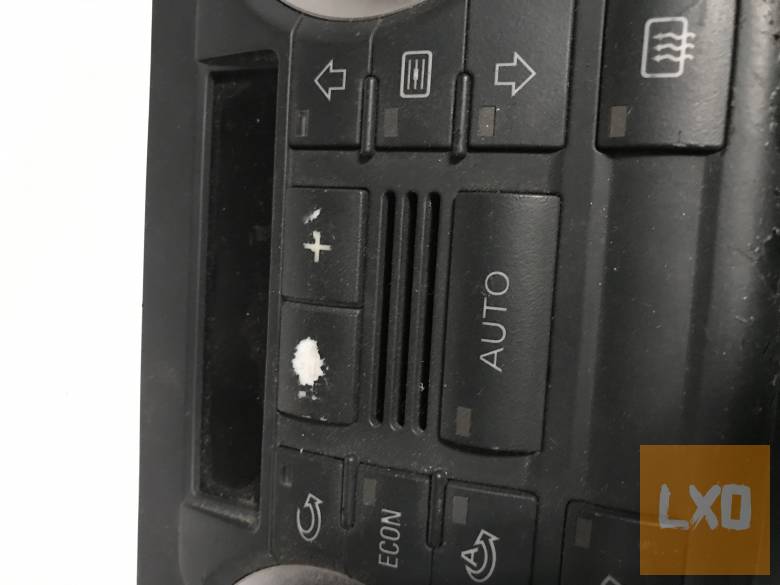 AUDI A3 8P -  klímavezérlő ( ülésfűtés) 8P0 820 043 J apróhirdetés