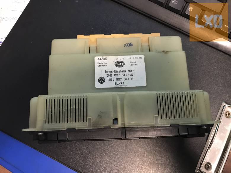 VW PASSAT B5 / klímavezérlő panel 3B1 907 044 B apróhirdetés