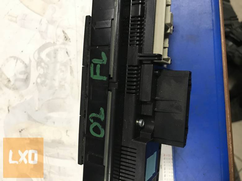 SKODA OCTAVIA II FL  / klímavezérlő  3T0 820 047 R apróhirdetés