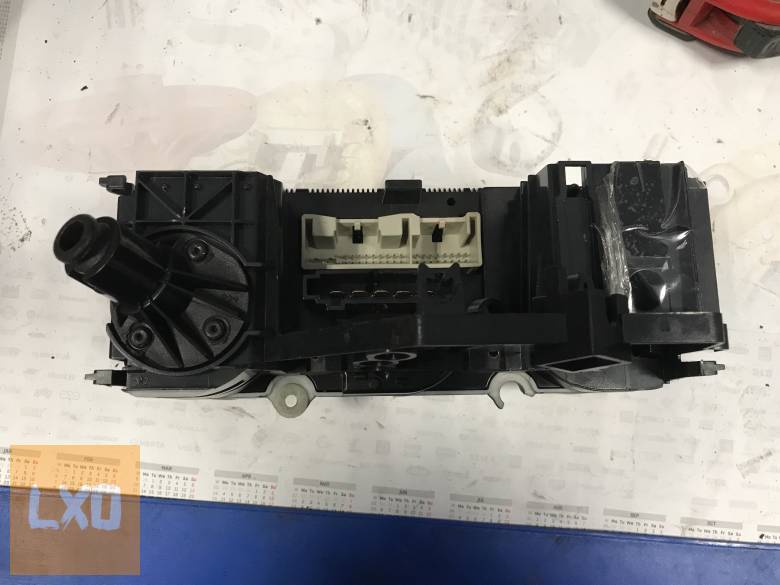 SKODA OCTAVIA II - fűtéskapcsoló ( ülésfűtés) 1Z0 820 045 A apróhirdetés