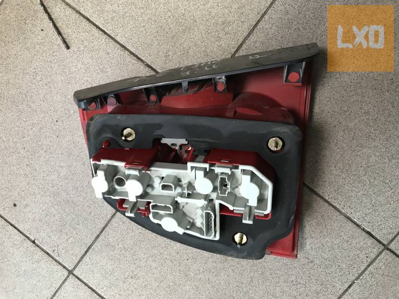 VW PASSAT B5.5 SEDAN - jobb hátsó lámpa apróhirdetés