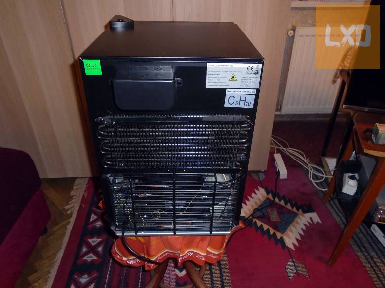 Jägermeister mini frézer apróhirdetés