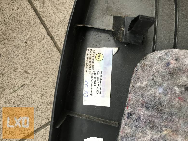 SKODA OCTAVIA II Kombi - csomagtér ajtó burkolat apróhirdetés