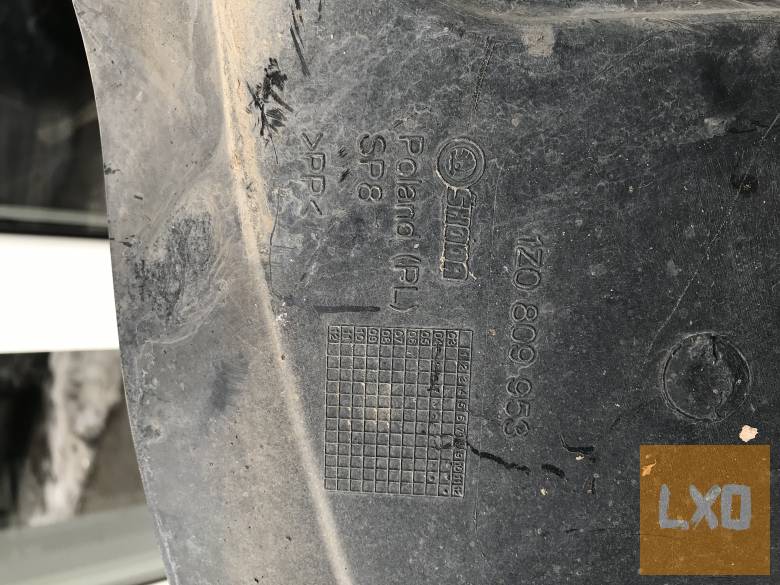 SKODA OCTAVIA II ( FL előtti) - bal dobbetét apróhirdetés