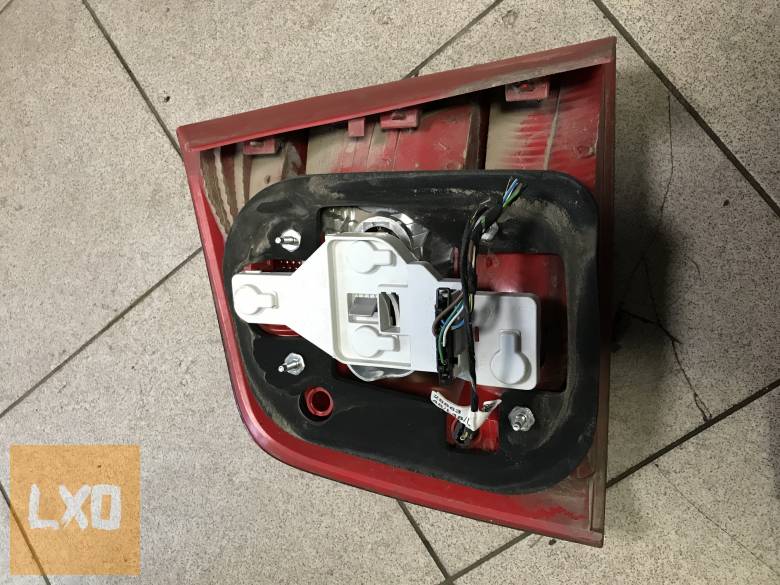 SKODA OCTAVIA II Kombi - jobb hátsó lámpa apróhirdetés