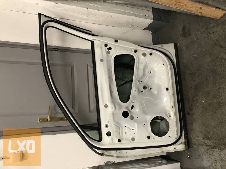 VW TIGUAN II (5NA) jobb első ajtó apróhirdetés