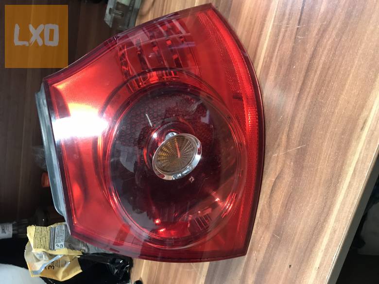 VW GOLF V - jobb hátsó lámpa apróhirdetés