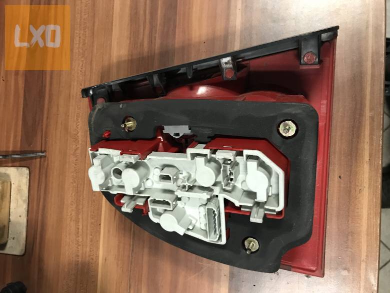 VW PASSAT B5.5 SEDAN / jobb hátsó lámpa apróhirdetés