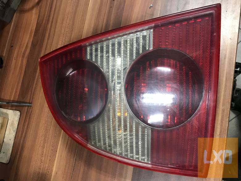 VW PASSAT B5.5 SEDAN / bal hátsó lámpa apróhirdetés