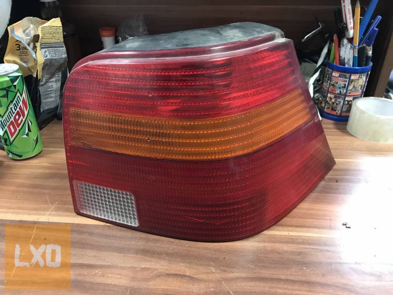 VW GOLF IV  - jobb hátsó lámpa apróhirdetés