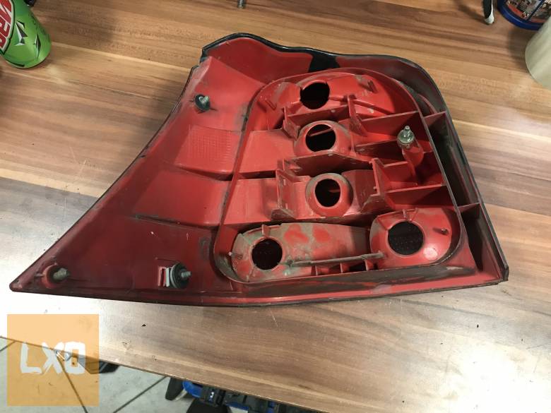 VW GOLF IV  - jobb hátsó lámpa apróhirdetés