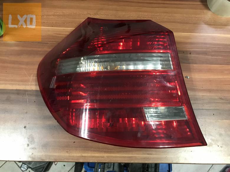 BMW E81  - bal hátsó lámpa apróhirdetés