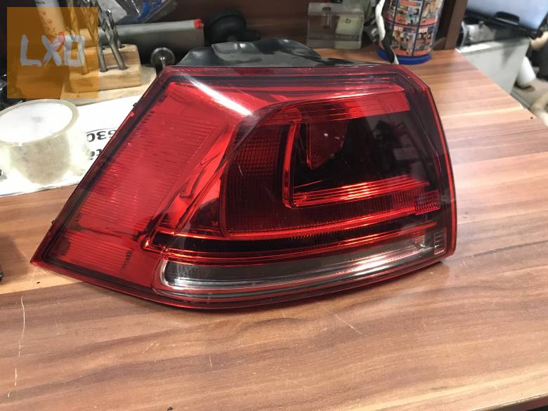 VW GOLF VII  - bal hátsó lámpa  5G0 945 095 P apróhirdetés