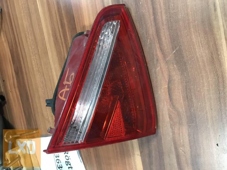 AUDI A5 8T COUPE  - bal hátsó belső lámpa apróhirdetés