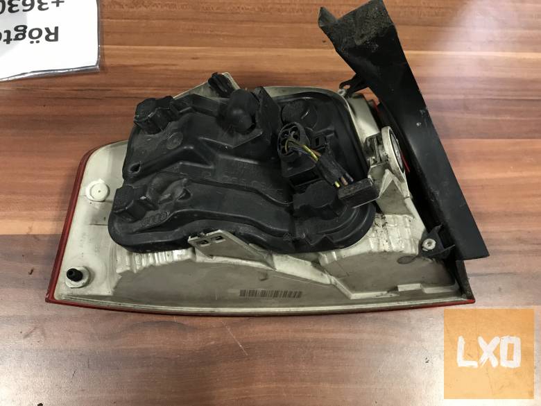 AUDI A4 B7 SEDAN - jobb hátsó külső lámpa apróhirdetés