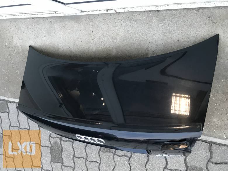 AUDI A4 B7 Sedan - csomagtér ajtó apróhirdetés