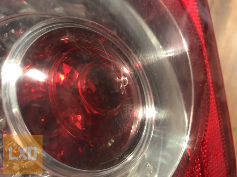 VW PASSAT B6 Variant - bal hátsó belső lámpa (pici hibával) apróhirdetés