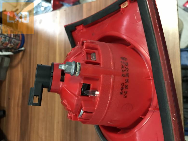 VW PASSAT B6 Variant - bal hátsó belső lámpa (pici hibával) apróhirdetés