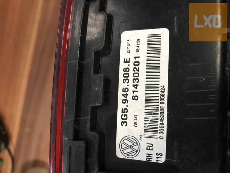 VW PASSAT B8 SEDAN / jobb hátsó belső lámpa 3G5 945 308 E apróhirdetés