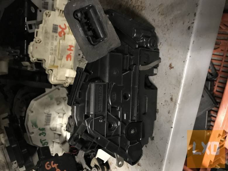 SKODA OCTAVIA III  - jobb hátsó zár 5E0 839 016 A apróhirdetés