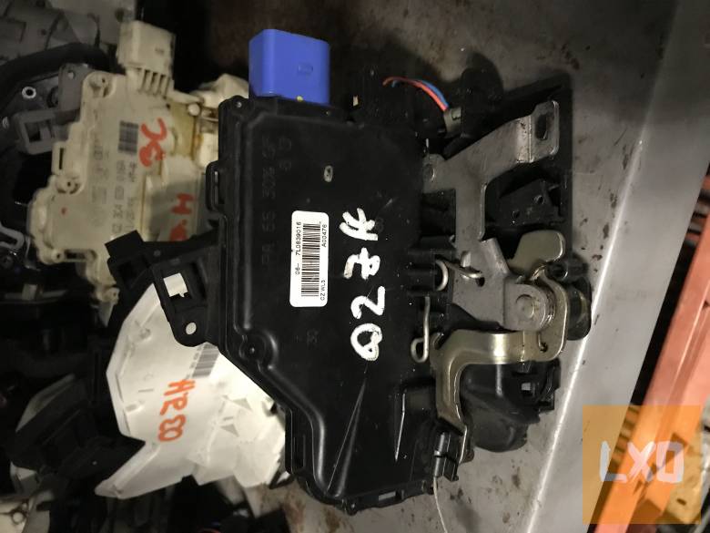 SKODA OCTAVIA II  - jobb hátsó ajtózár 7L0 839 016 A apróhirdetés